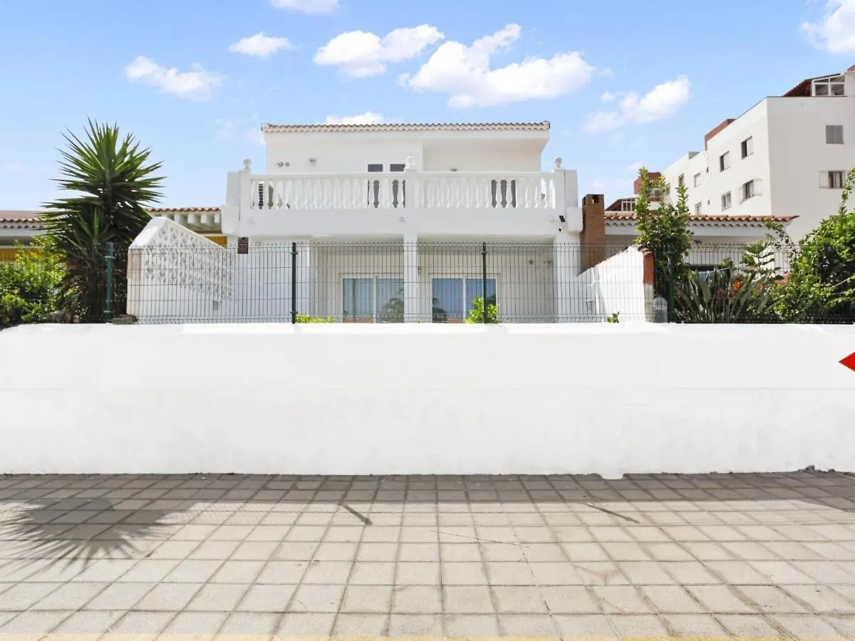 阿德耶Golden Holidays, Heated Pool, Air Con, Internet, Parking公寓 阿德耶